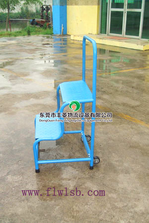 登高车东莞丰菱非标定制各种取货梯